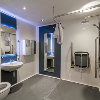 Penthouse En Suite - Image 5